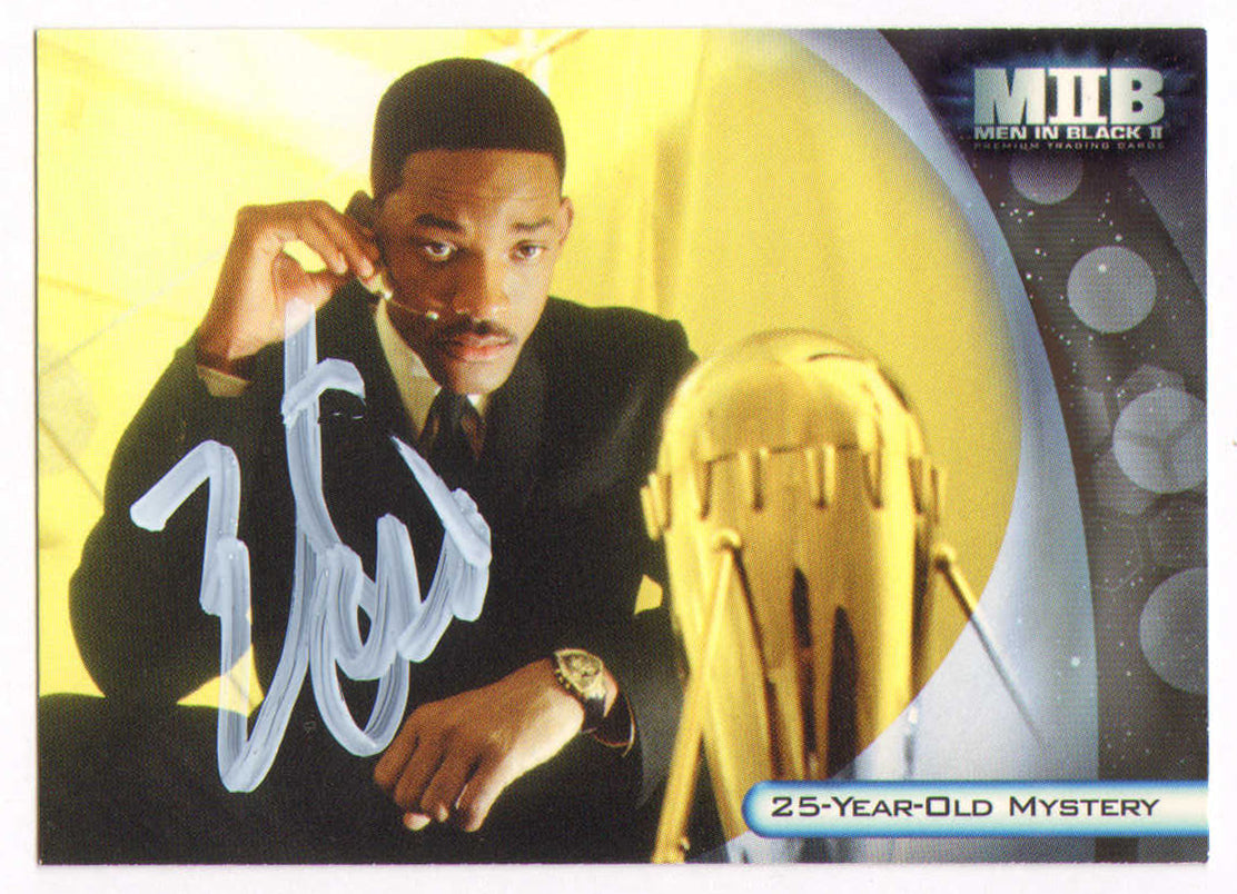 
                  
                    Will Smith as Agent J in Men in Black II Signed 2002 Inkworks Trading Card #7
                  
                