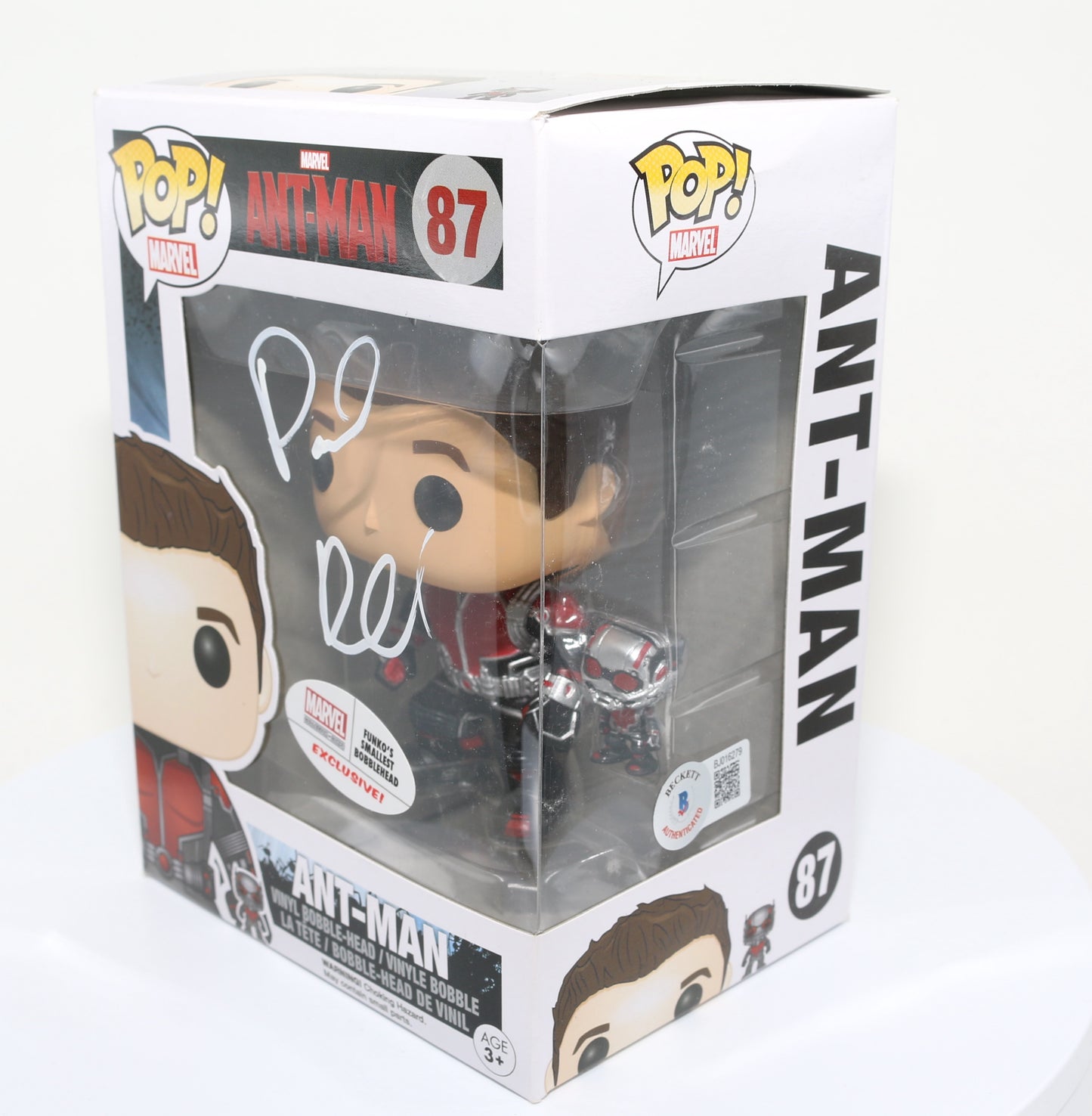 
                  
                    Paul Rudd as Ant-Man in Ant-Man Marvel Exclusive (Beckett) Signed Funko POP! #87
                  
                