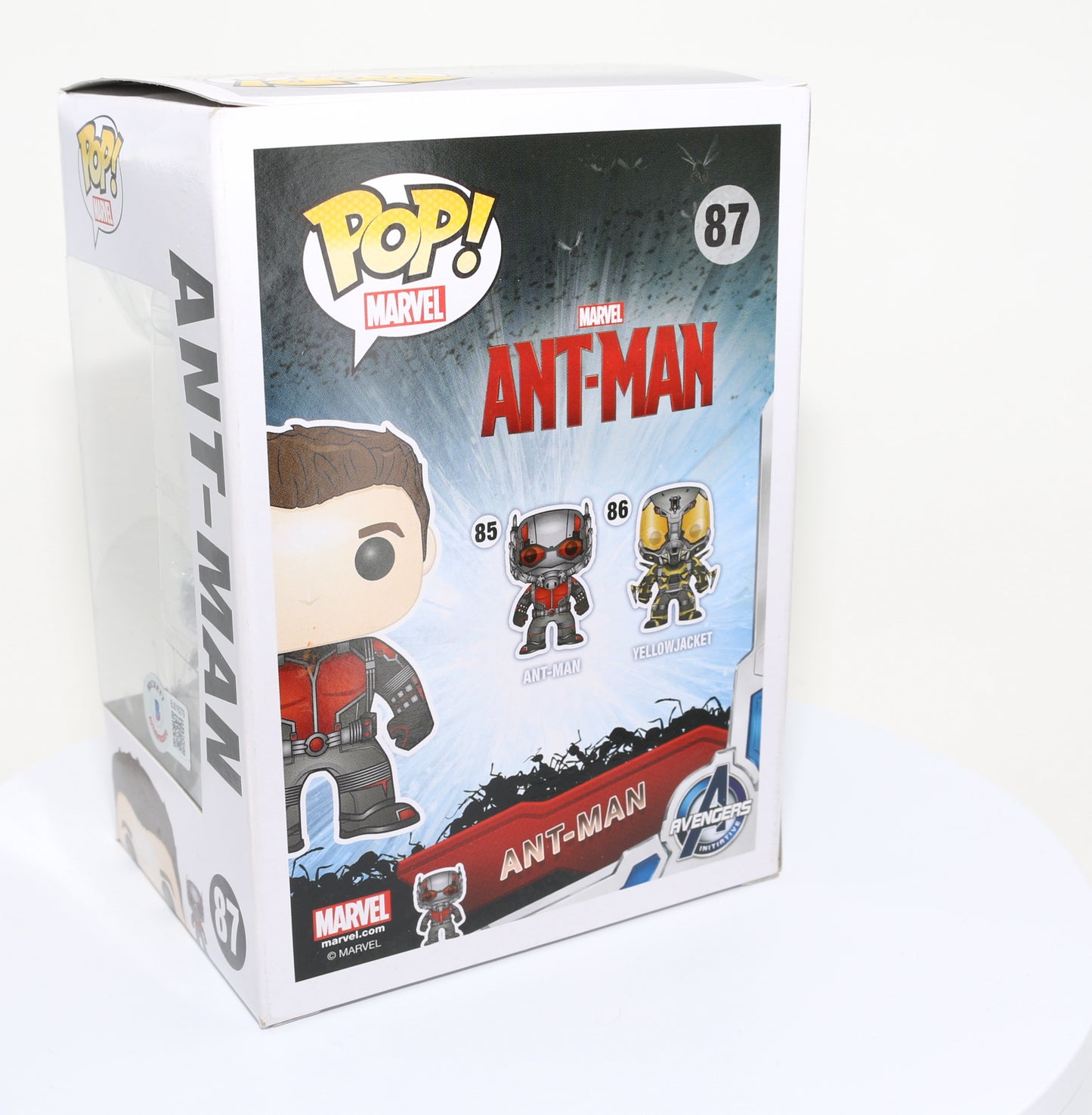 
                  
                    Paul Rudd as Ant-Man in Ant-Man Marvel Exclusive (Beckett) Signed Funko POP! #87
                  
                