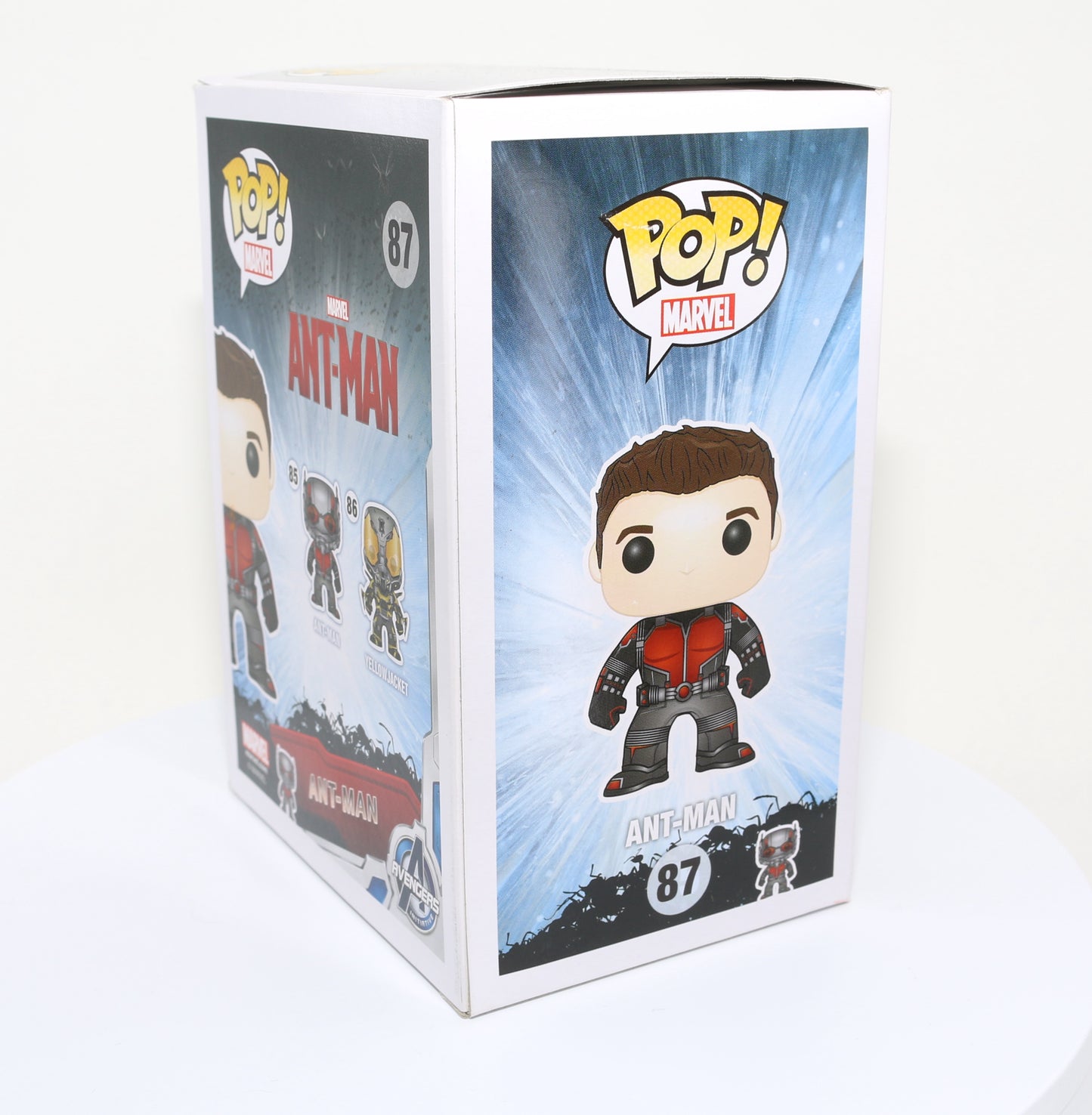 
                  
                    Paul Rudd as Ant-Man in Ant-Man Marvel Exclusive (Beckett) Signed Funko POP! #87
                  
                