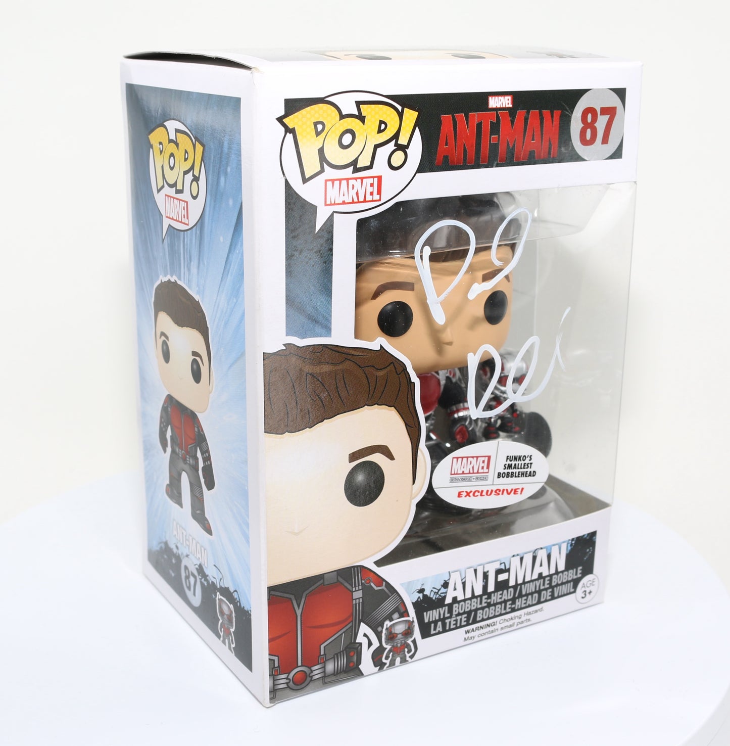 
                  
                    Paul Rudd as Ant-Man in Ant-Man Marvel Exclusive (Beckett) Signed Funko POP! #87
                  
                