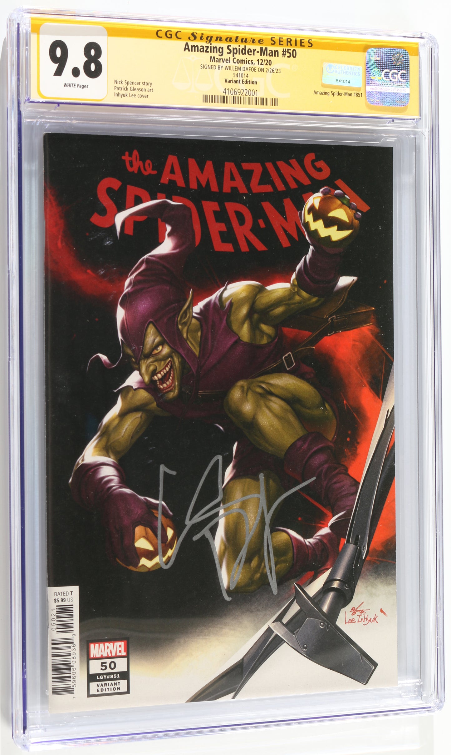 
                  
                    Amazing Spider-Man #50 - Signed by Willem Dafoe as the Green Goblin from Spider-Man (CGC Signature Series 9.8) 2023
                  
                