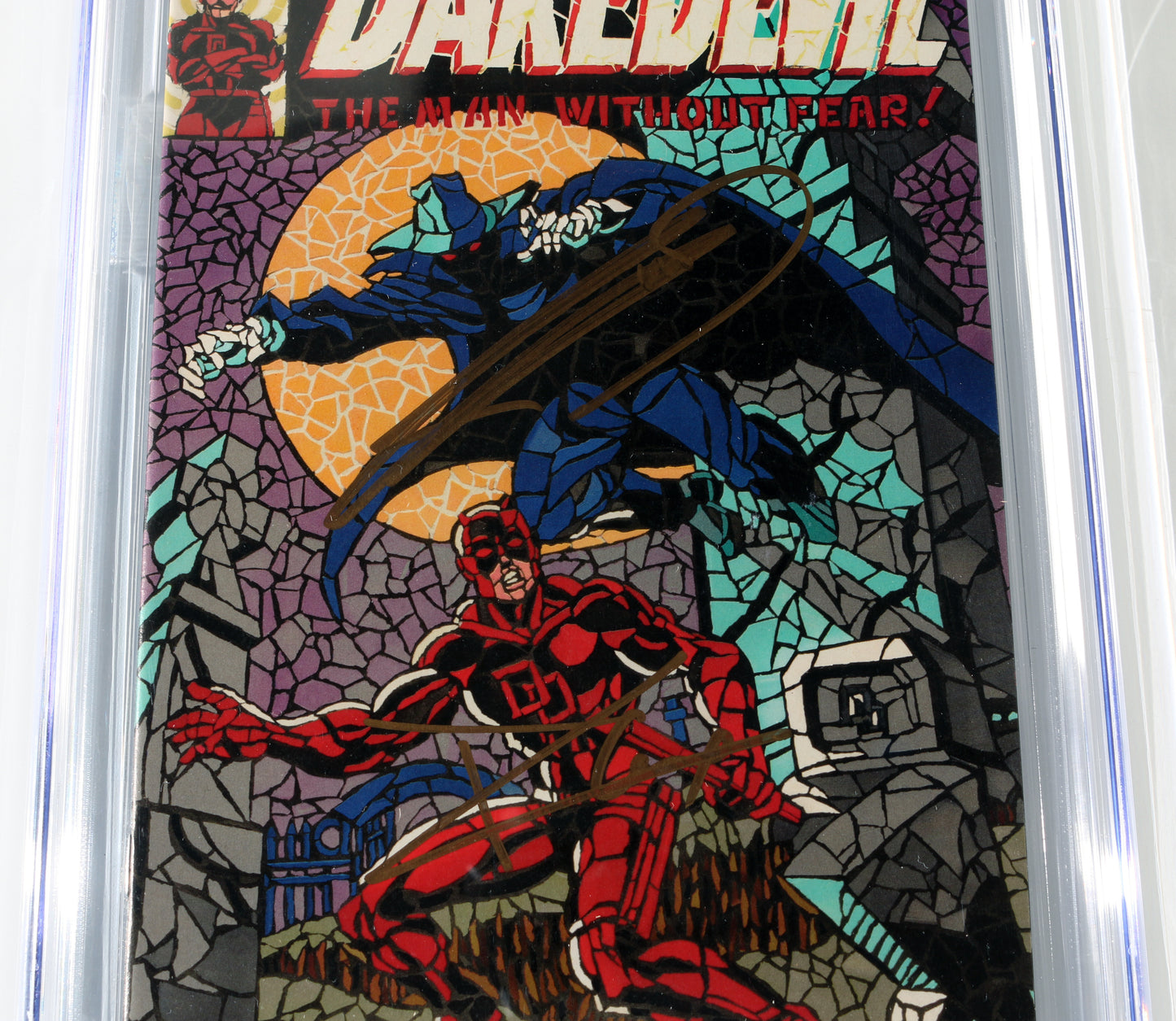
                  
                    Daredevil #597 - Signed by Artist: Frank Miller & Charlie Cox as Daredevil from Daredevil (CGC Signature Series 9.8) 2020/2021
                  
                