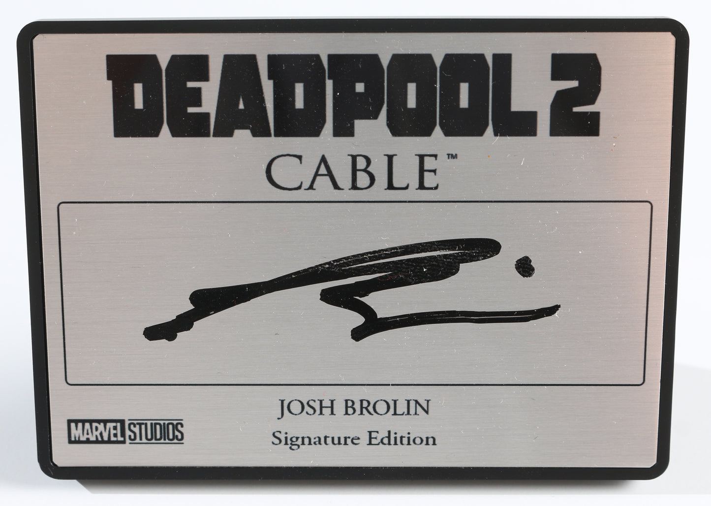 
                  
                    Josh Brolin as Cable in Deadpool 2 (SWAU) Signed 2.5x3.5 Plaque
                  
                