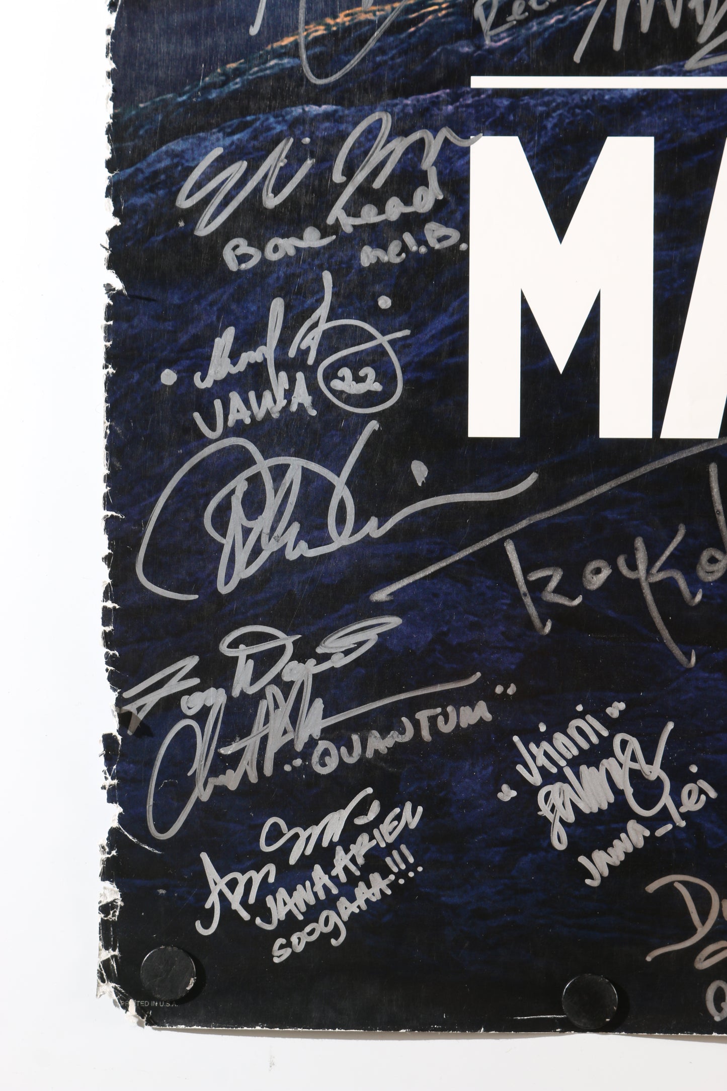 
                  
                    Star Wars: The Mandalorian 27x40 Poster Cast Signed by Dave Filoni, Jon Favreau, Pedro Pascal, Carl Weathers, Kathleen Kennedy, Mark Hamill, Werner Herzog, Ludwig Goransson, Taika Waititi, Rosario Dawson, Katee Sackhoff, Gina Carano, Ming-Na Wen, +66 More
                  
                