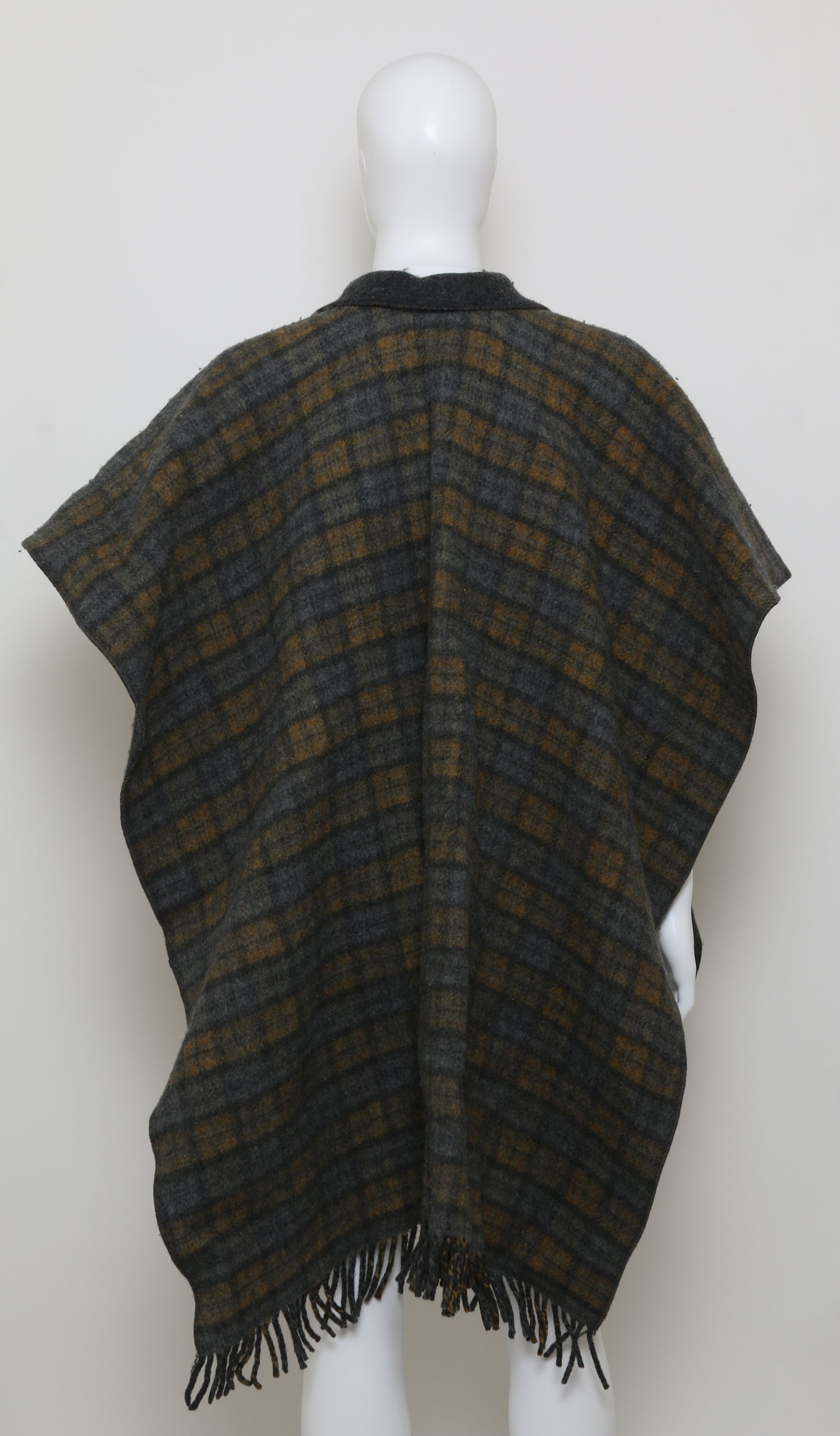 
                  
                    Harry Potter and The Order of the Phoenix Ministry of Magic Patron Production Worn Shawl - 2007
                  
                