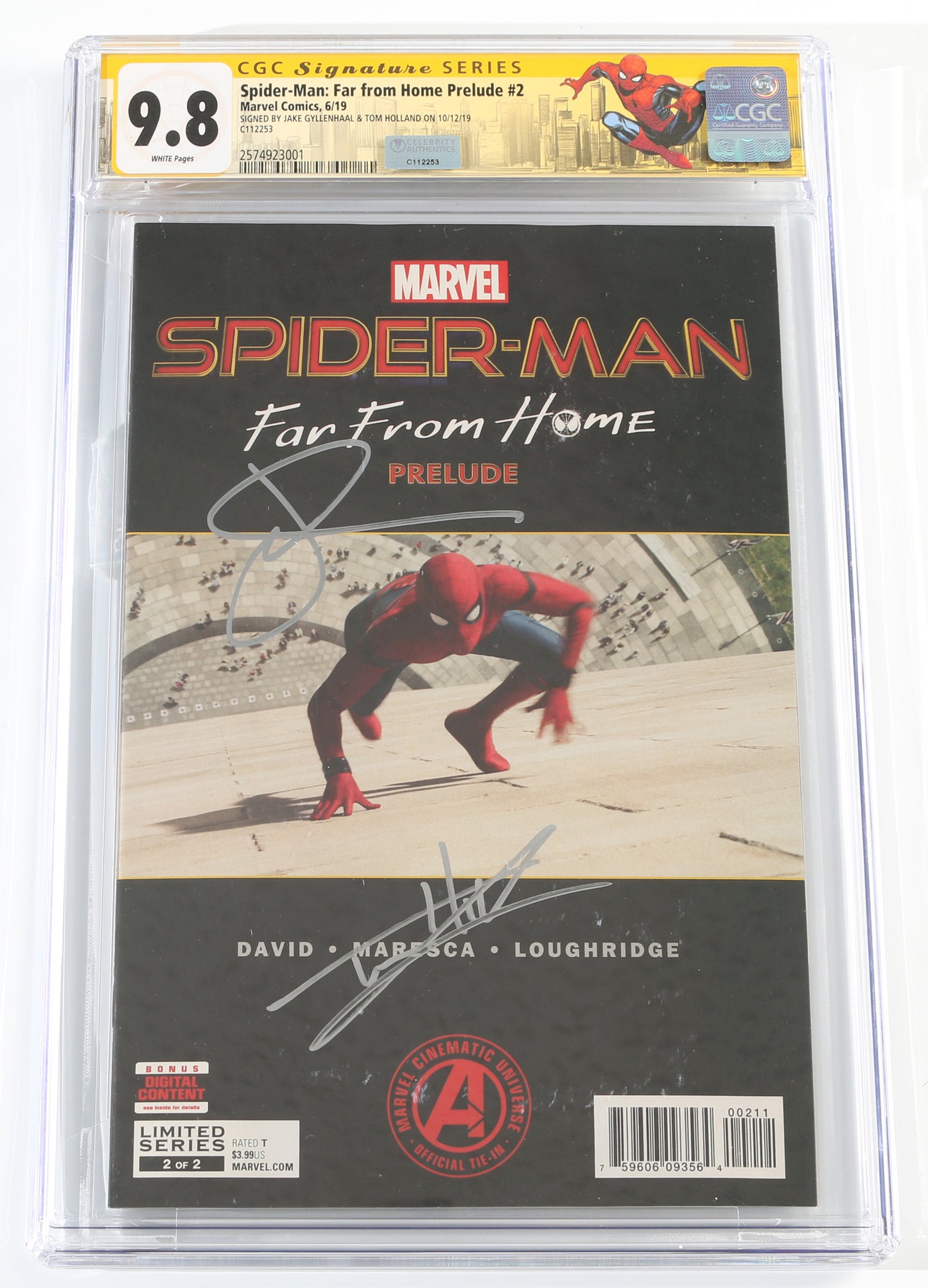 
                  
                    Spider-Man: Far From Home Prelude #2 - Tom Holland as Peter Parker / Spider-Man & Jake Gyllenhaal as Quentin Beck / Mysterio - CGC Signature Series 9.8 - 2019
                  
                