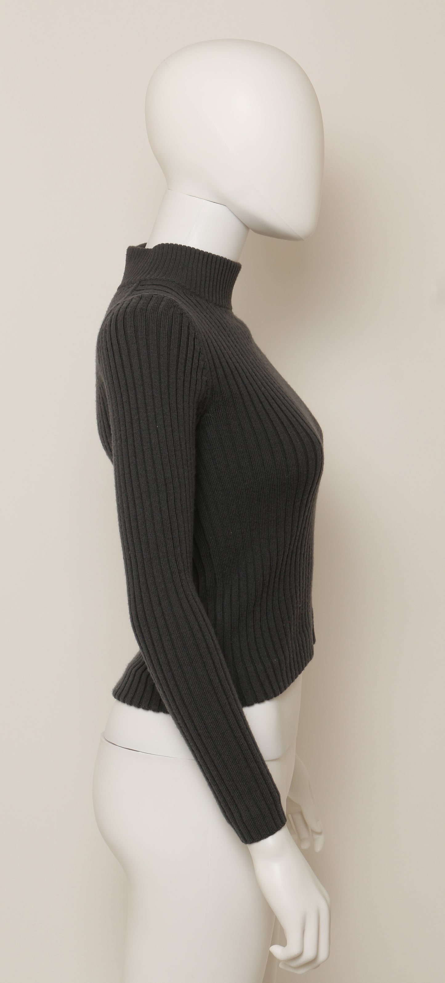 
                  
                    Neil Gaiman's American Gods Sweater Worn by Actress Emily Browning as Laura Moon - 2017
                  
                