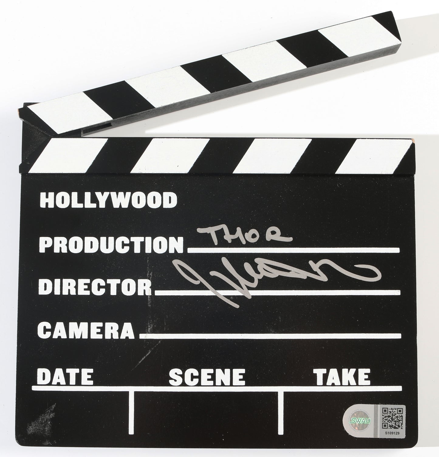 
                  
                    Taika Waititi Director of Thor: Ragnarok (SWAU) Signed Prop Replica Mini Clapperboard with Written Movie Title
                  
                
