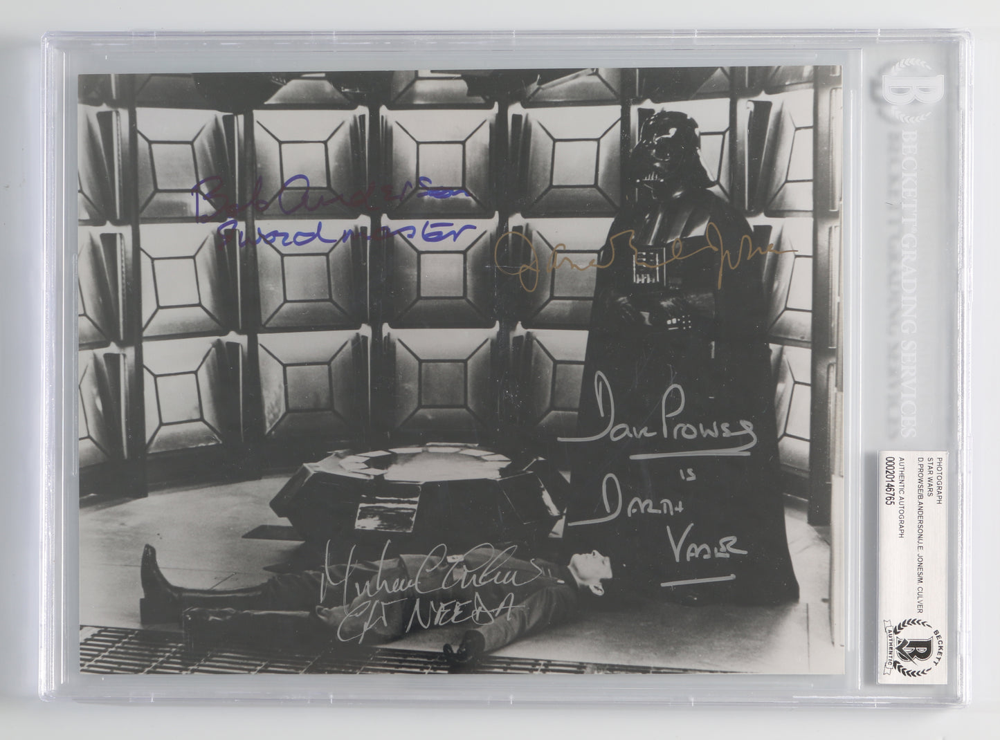 
                  
                    Star Wars: The Empire Strikes Back 8x10 Photo (Beckett Encapsulated) Cast Signed by James Earl Jones, Dave Prowse, Michael Culver, & Bob Anderson with Character Names
                  
                