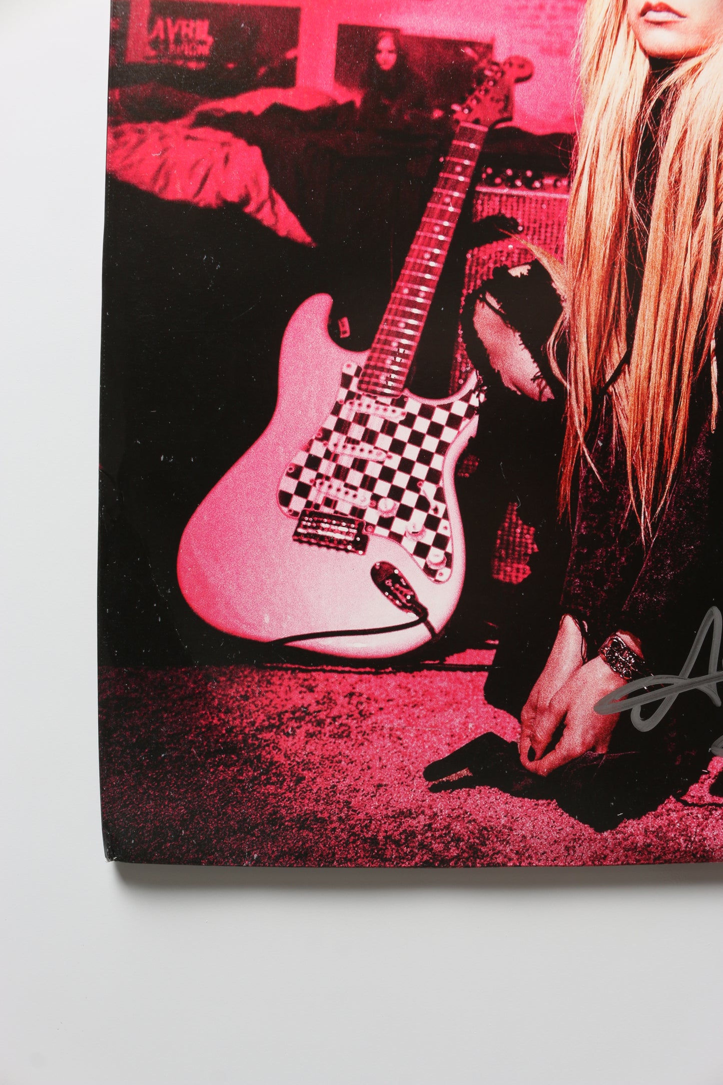 
                  
                    Avril Lavigne: Greatest Hits (JSA) LP 12" Vinyl Record Signed by Avril Lavigne
                  
                
