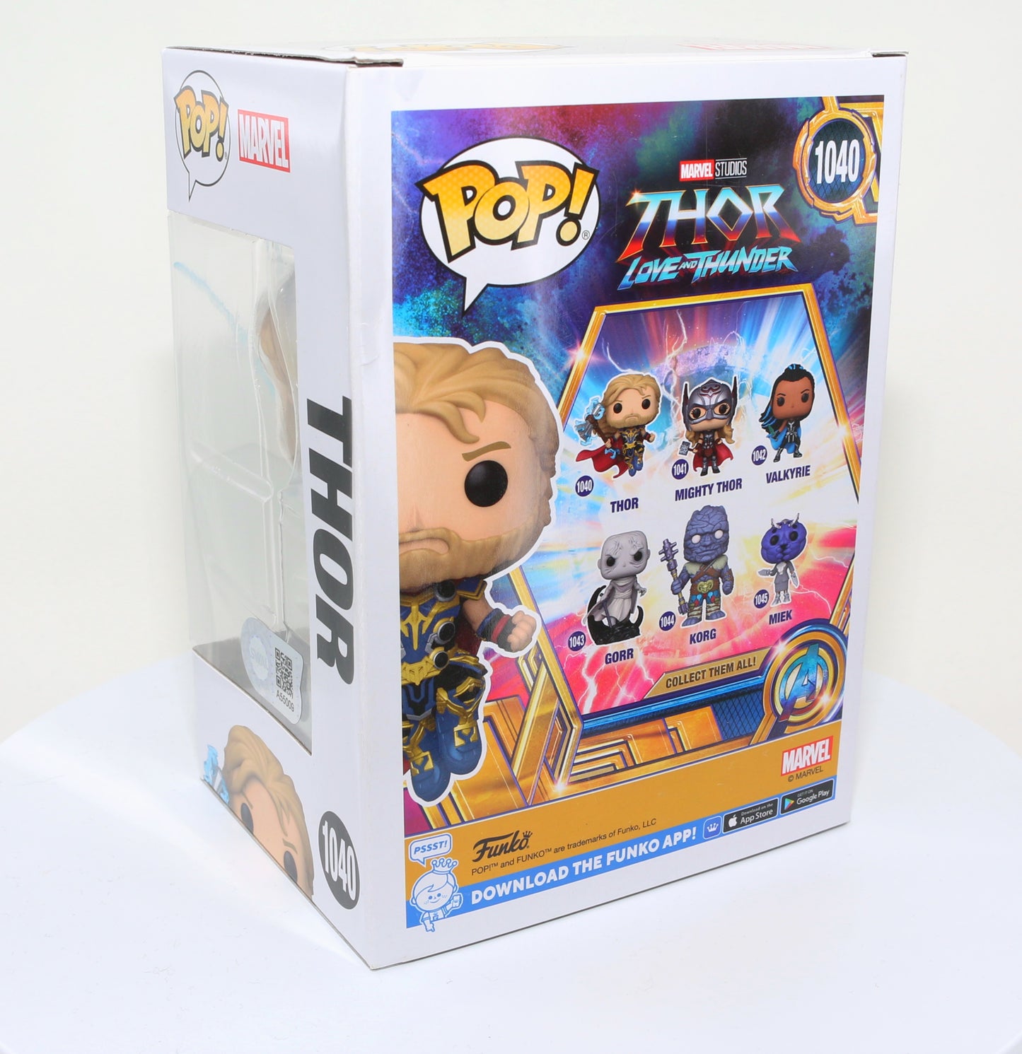 
                  
                    Chris Hemsworth as Thor in Thor: Love and Thunder (SWAU) Signed Funko POP!  #1040
                  
                