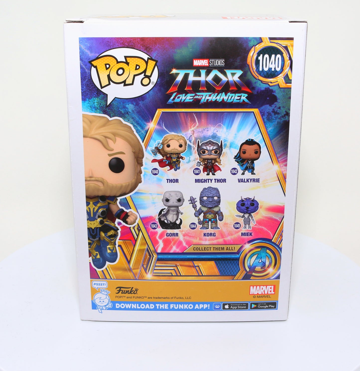 
                  
                    Chris Hemsworth as Thor in Thor: Love and Thunder (SWAU) Signed Funko POP!  #1040
                  
                