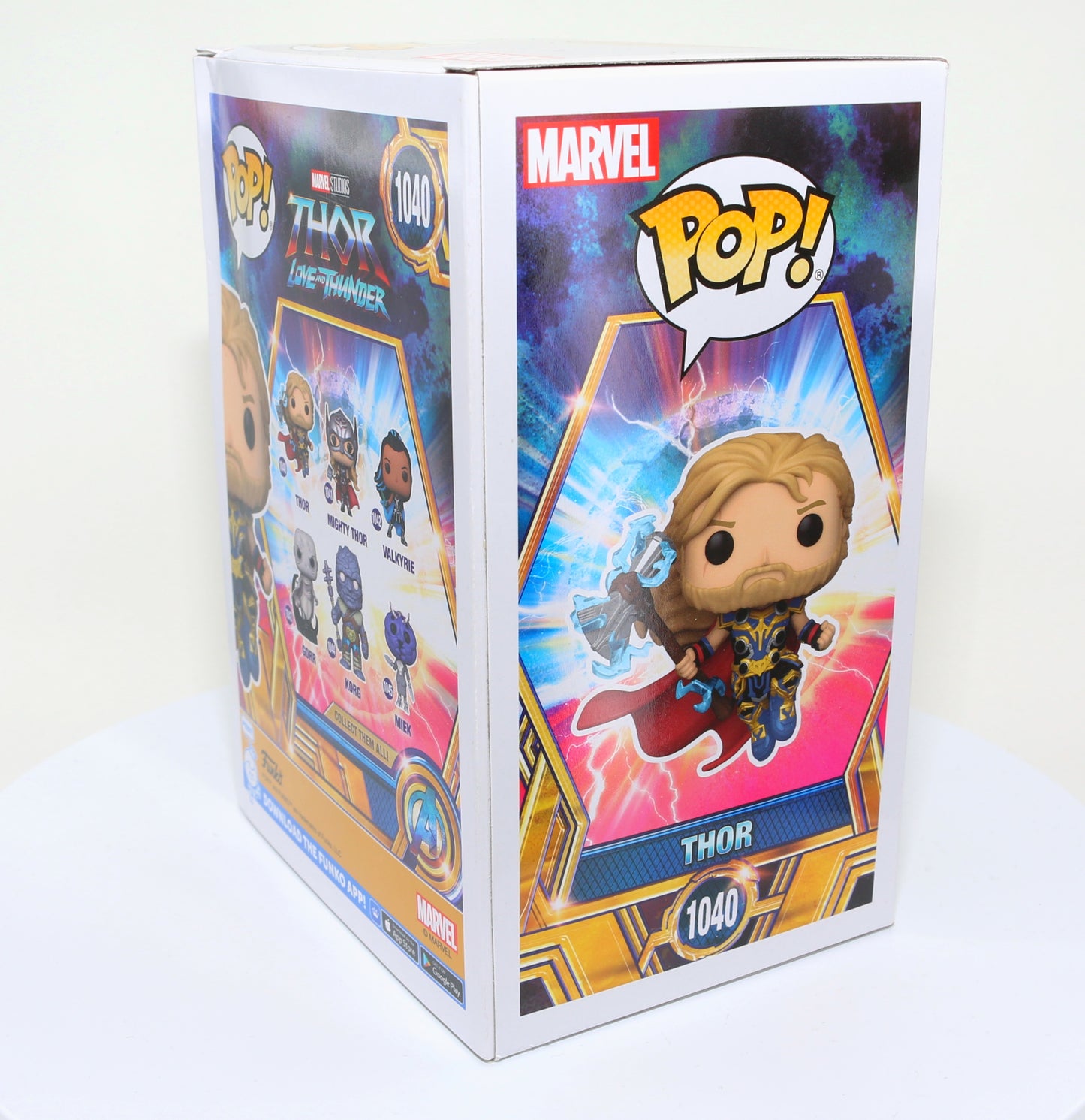 
                  
                    Chris Hemsworth as Thor in Thor: Love and Thunder (SWAU) Signed Funko POP!  #1040
                  
                