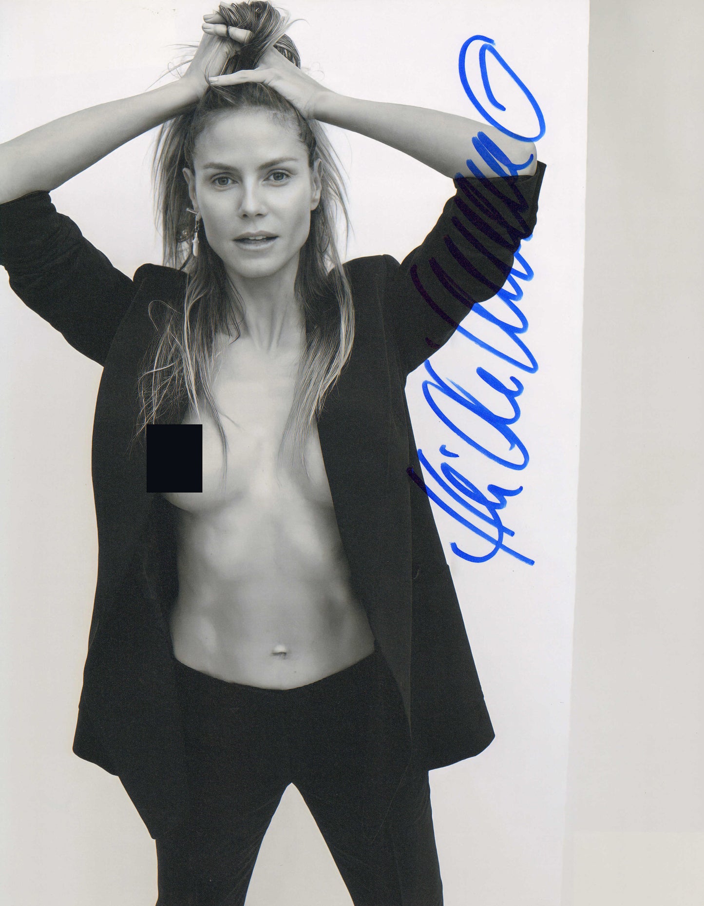 
                  
                    Heidi Klum Model Sexy Nude Signed 11x14 Photo
                  
                