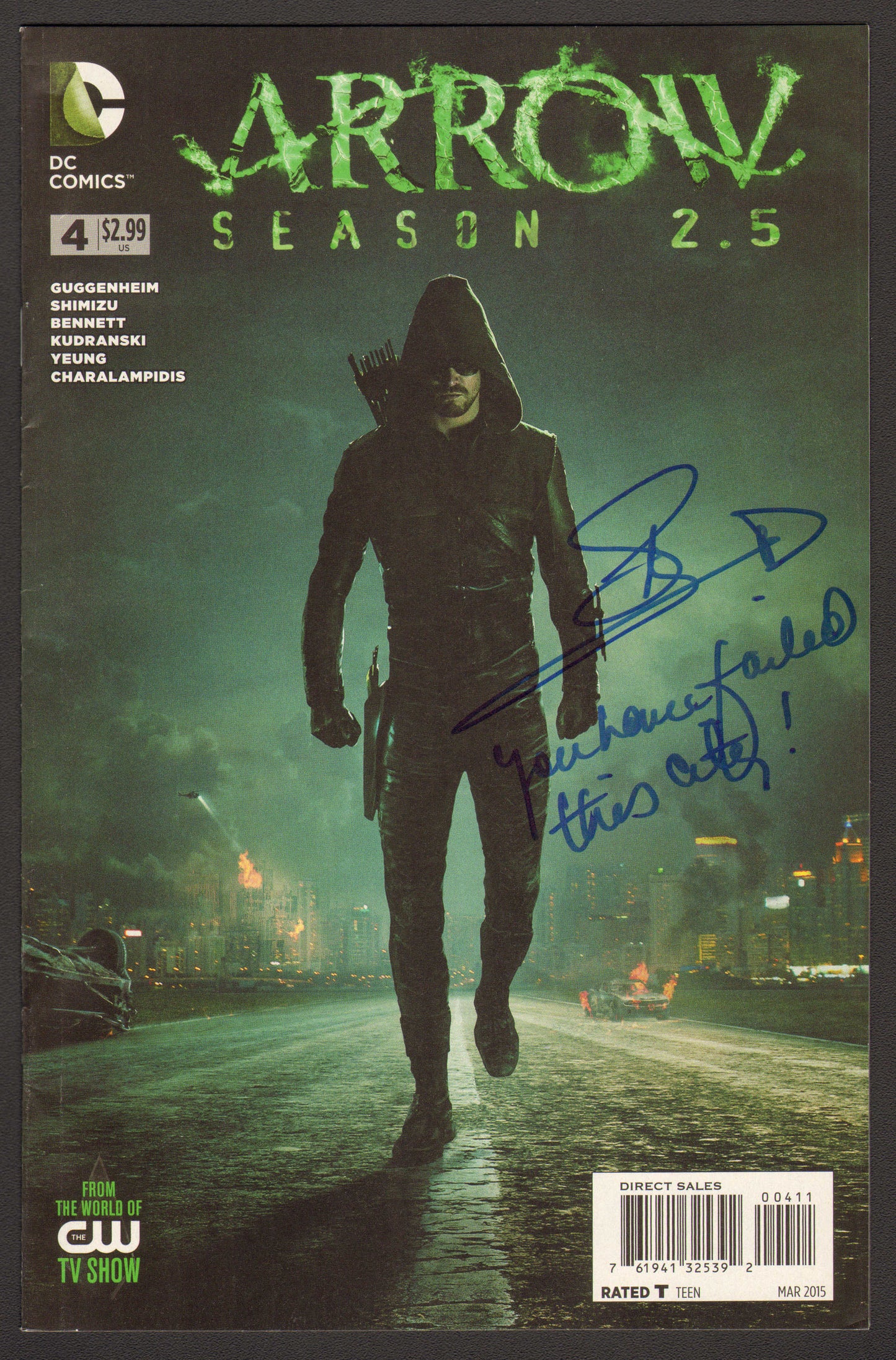 
                  
                    Arrow #4 Comic Book - Signed by Stephen Amell as Oliver Queen / Green Arrow in Arrowverse with Quote
                  
                